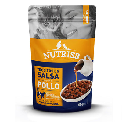 Alimento húmedo para gatos adultos Nutriss Salsa de Pollo